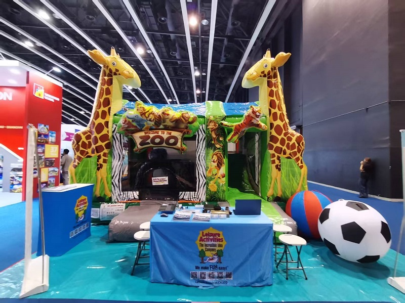 Leisure Activities® bringer zoologisk have til IAAPA EXPO ASIA med et show-stoppende 4 m oppusteligt hoppeborg Leisure Activities® bringer zoologisk have til IAAPA EXPO ASIA med et show-stoppende 4 m oppusteligt hoppeborg